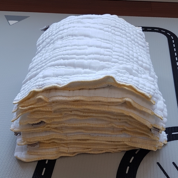 Cloth-eez prefolds small - Picture 2 of 2